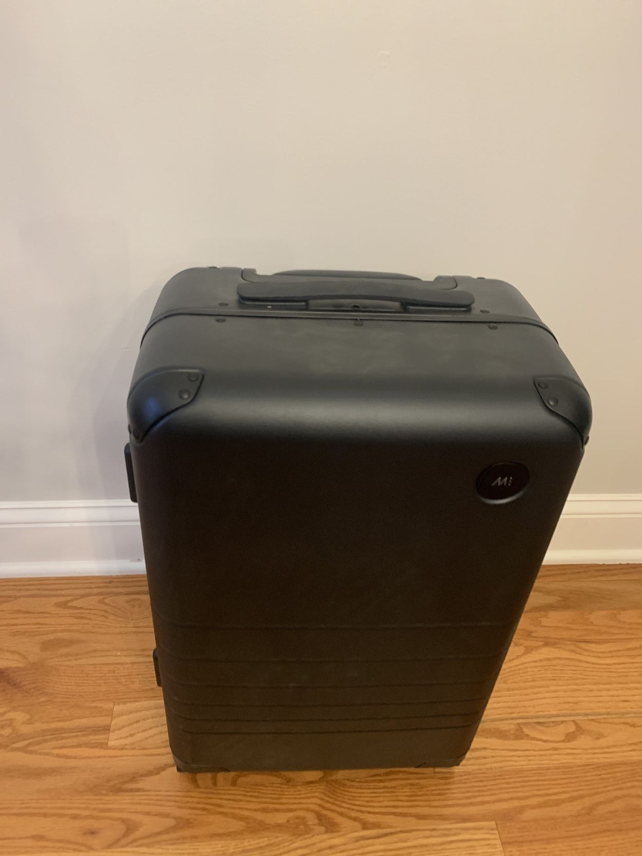 Monos hybrid carry-on luggage