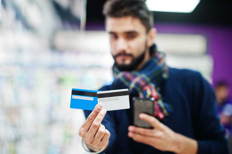 Store Credit Cards vs General Credit Cards