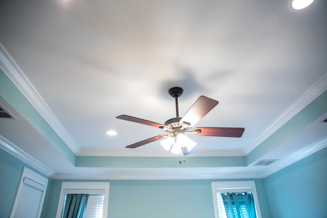 5 Features to Look for in a Ceiling Fan - Ideas & Advice | Lamps Plus
