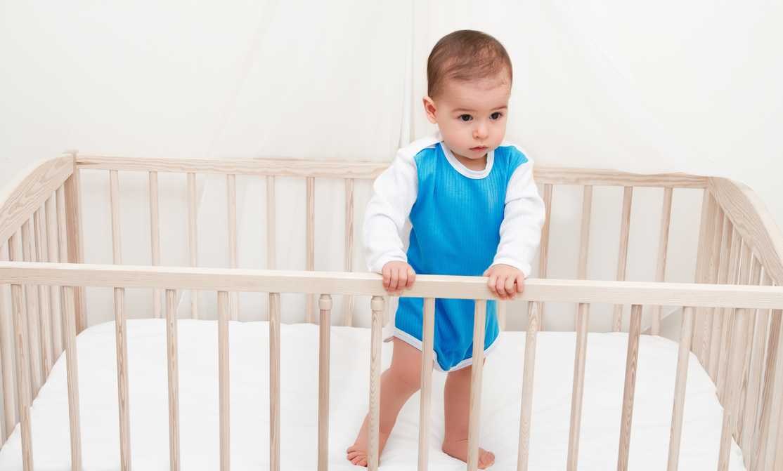 When to Move Your Toddler from Crib to Bed
