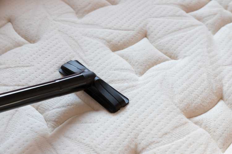 Cleaning mattress by vacuum cleaner