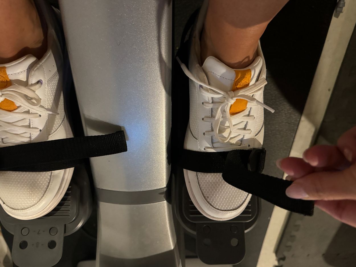 foot-straps-adjustable 2