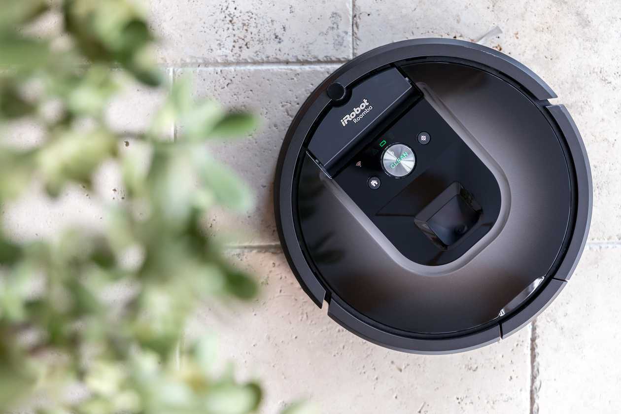 The Best Robot Vacuum 2023 iRobot Roomba j7+ Self Emptying 7550 REVIEW 