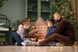 Family opens branches in Advent calendar