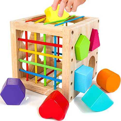 HELLOWOOD Montessori Toys for 1+ Year Old, Wooden Sorter Cube with 8pcs Rattling Shapes, Developmental Learning Toy Gifts for Baby Toddler Boys Girls, Gift Packaging
