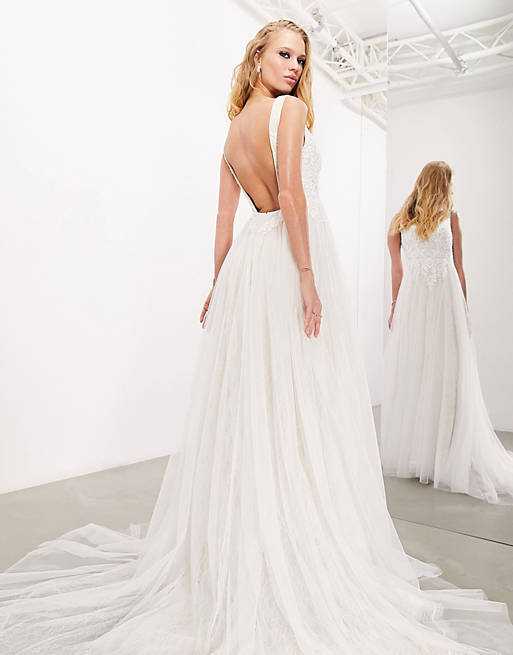 5 Tips For Buying Your Wedding Dress Online - lovelyweddingskc.com-mncb.edu.vn