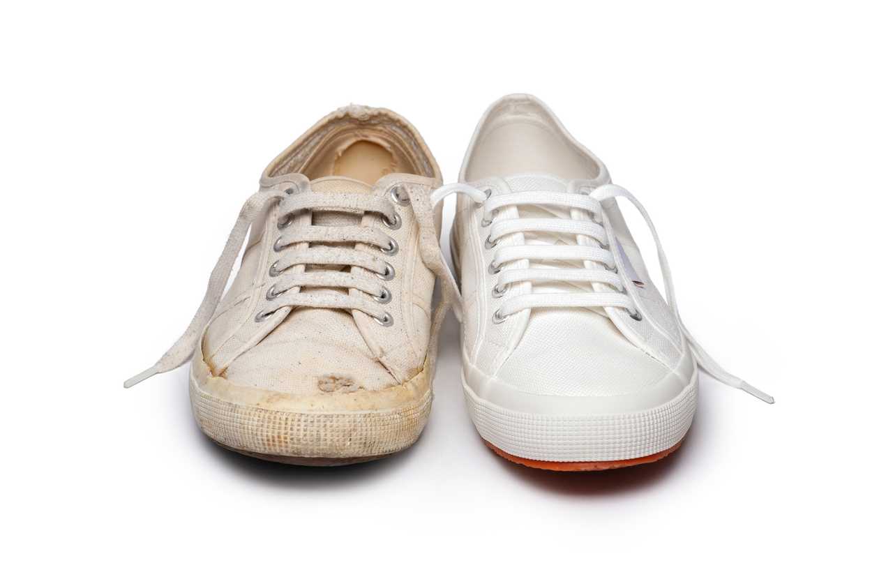 Canvas PVC Men White Casual Shoes at Rs 350/pair in Agra | ID: 2852056746633-saigonsouth.com.vn