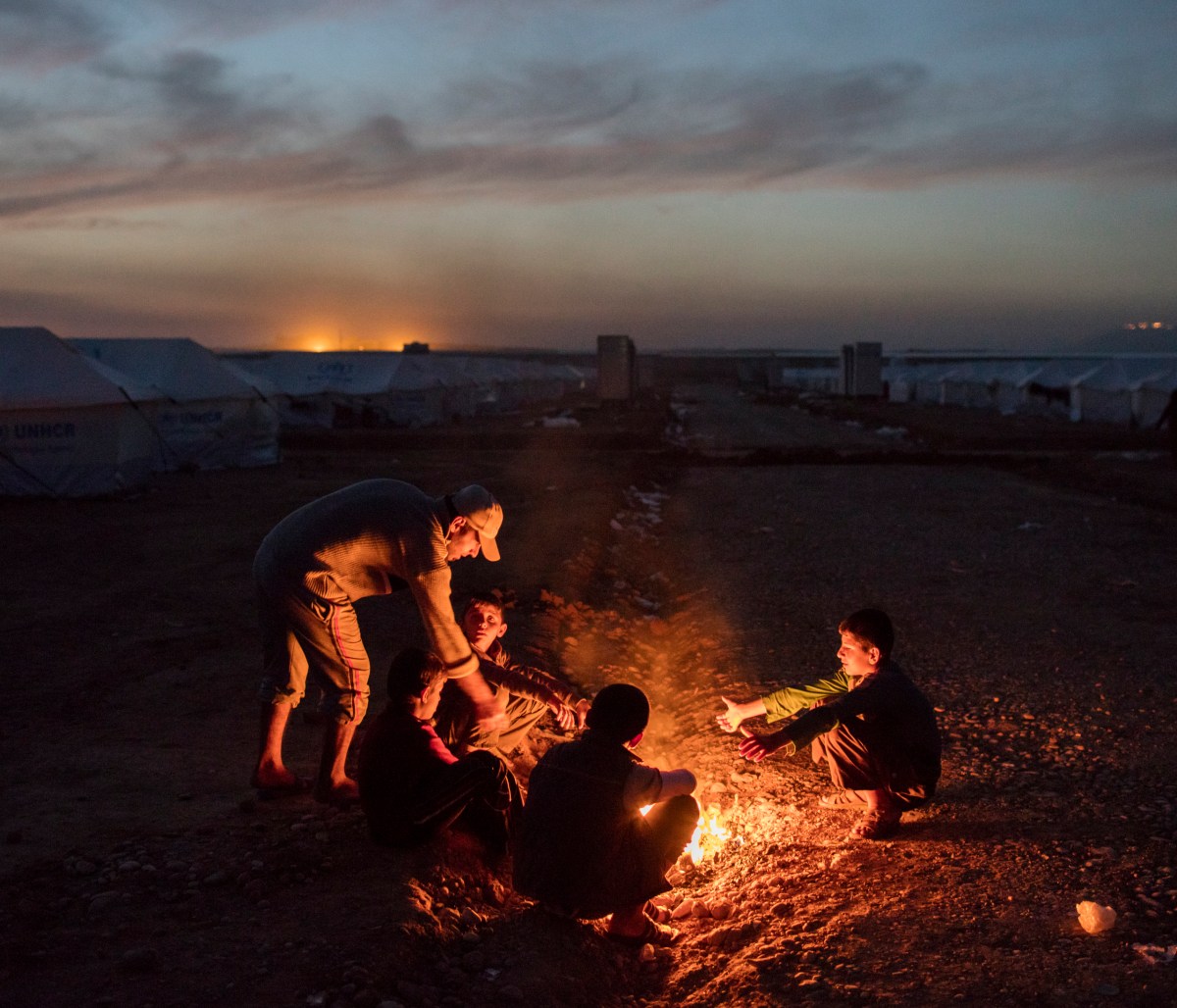 Iraq. Recently displaced Iraqis reach safety