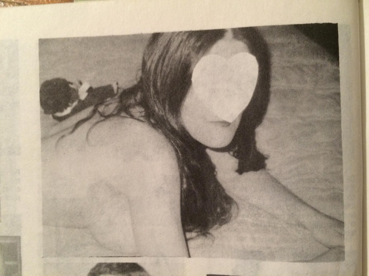 A found photograph from an adult magazine, similar to the one Agent Cooper finds in Laura Palmer's safety deposit box.