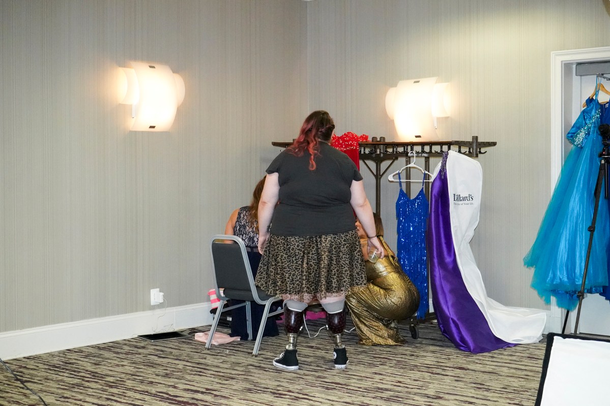 2017. Washington DC. USA. Marissa Strock (a double amputee who calls herself a "Glamputee"). She lost her legs in Iraq in 2005. She serves as the MC. Ms. Veteran America is a pageant for active duty and retired female members of the armed forces. Part beauty pageant, part talent competition, part test of strength and commitment, the event raises funds for Final Salute, an organization providing housing and support for homeless women veterans and their children. Some of the participants danced and some sang, but many gave testimonials of sexual assault, PTSD and homelessness. Lindsay Gutierrez won the 2017 competition. The keynote speaker was the original "Daisy Duke", Catherine Bach.